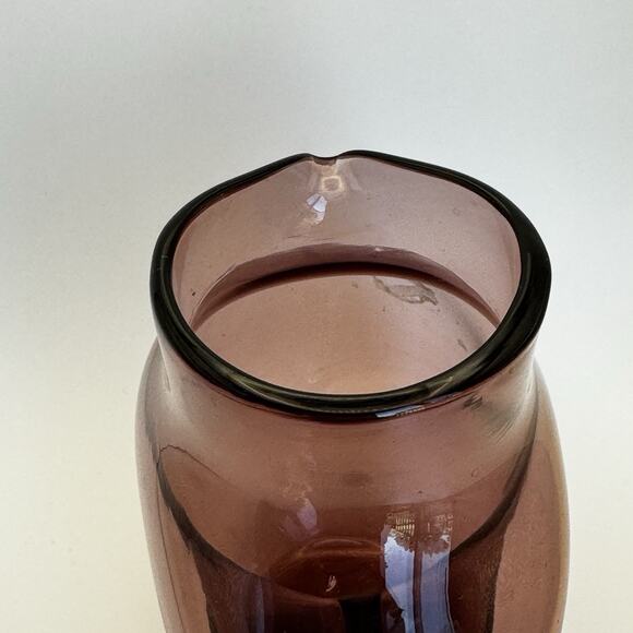 La Mailloche Quebec Purple Blown Art Glass Pinched Vase‎ or Decanter Signed 6" - Picture 5 of 9